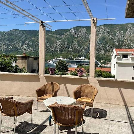 Modern Apartment Doris Kotor Ngoại thất bức ảnh
