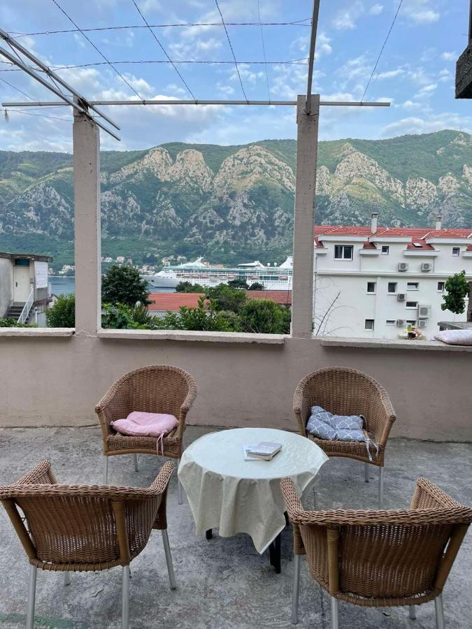 Modern Apartment Doris Kotor Ngoại thất bức ảnh