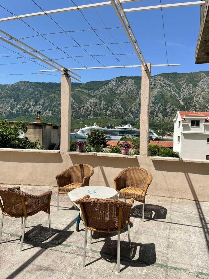 Modern Apartment Doris Kotor Ngoại thất bức ảnh