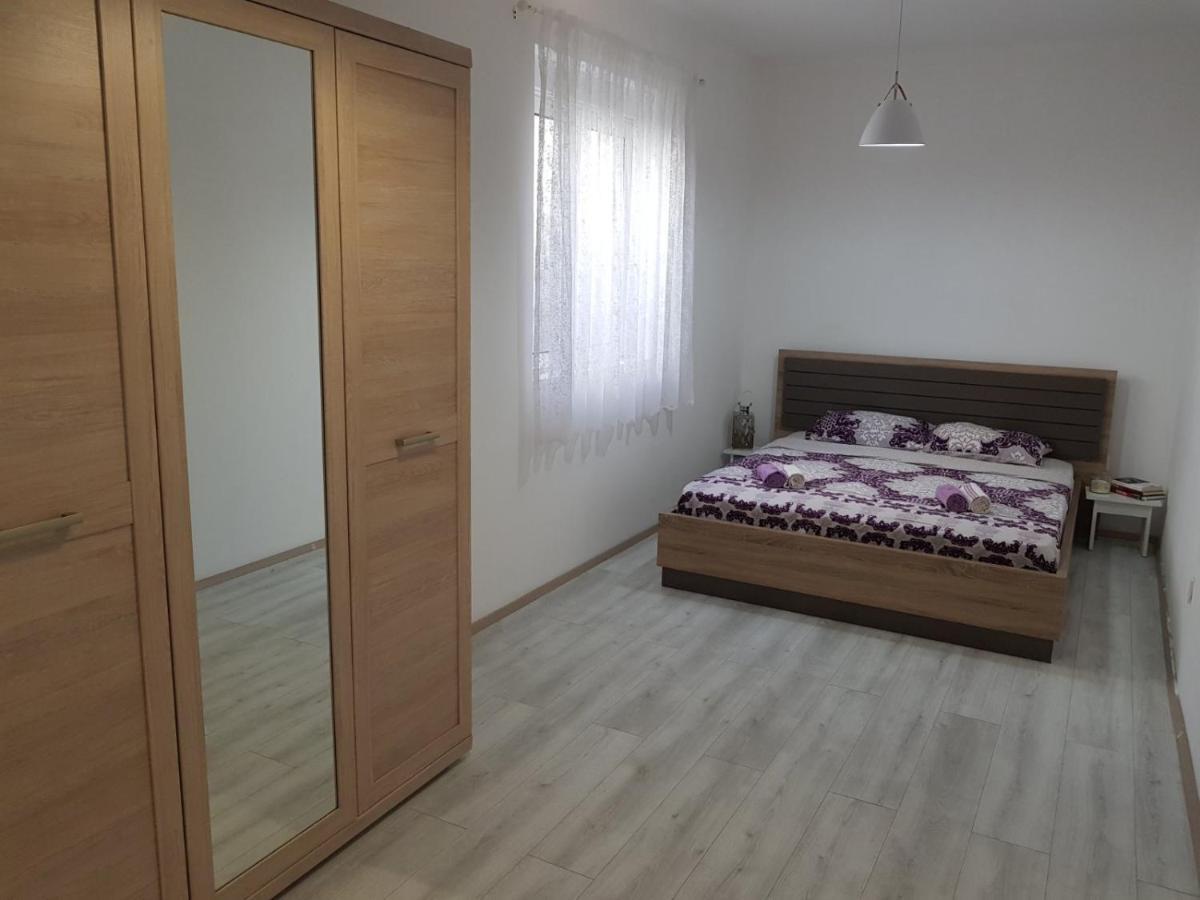 Modern Apartment Doris Kotor Ngoại thất bức ảnh