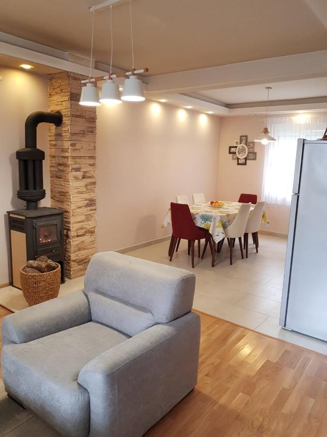 Modern Apartment Doris Kotor Ngoại thất bức ảnh